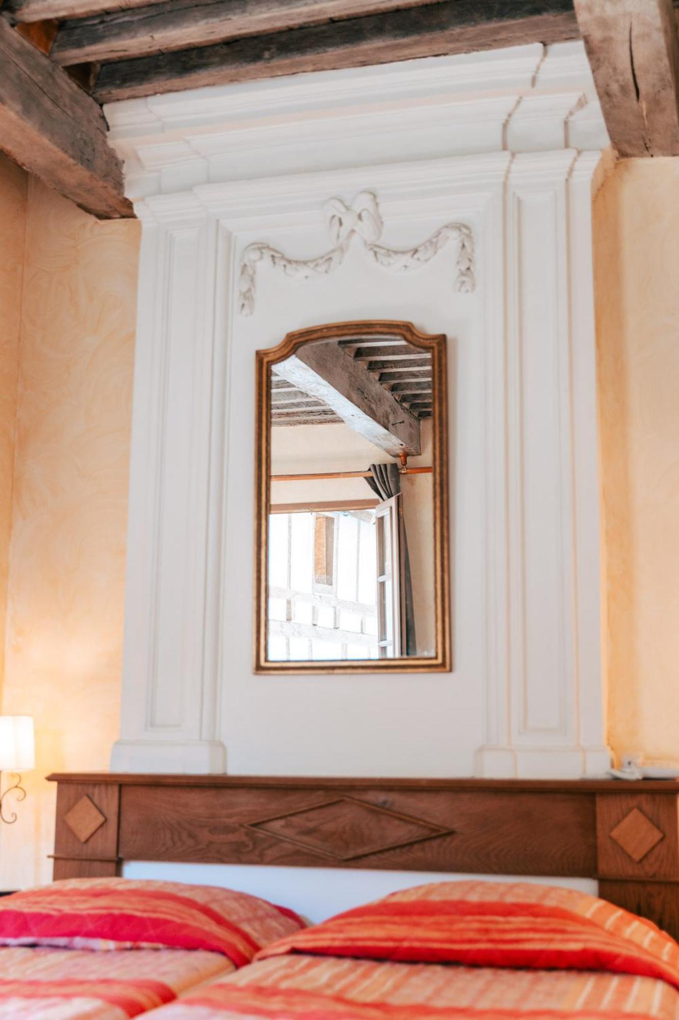Hotel Des Consuls Castelnau-de-Montmiral المظهر الخارجي الصورة